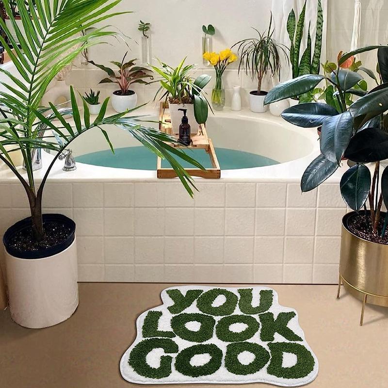 Letter Slogan Bath Mat, 1 Count Christmas Decor Funny Cute Soft Room Decor Bath Rug, Slogan Graphic Rug, Washable Non Slip Shower Rug, Absorbent Bath Mat, Fall Gift Ideas, Trending Home Decor 2024, Christmas Gifts, Christmas Decorations