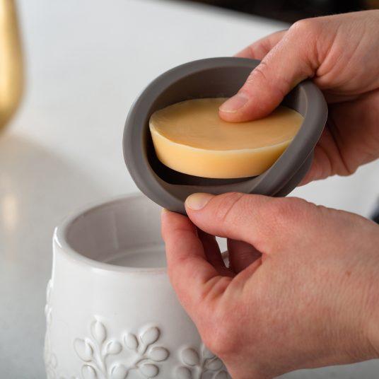 Arch Deco Flip Dish Pluggable Fragrance Warmer