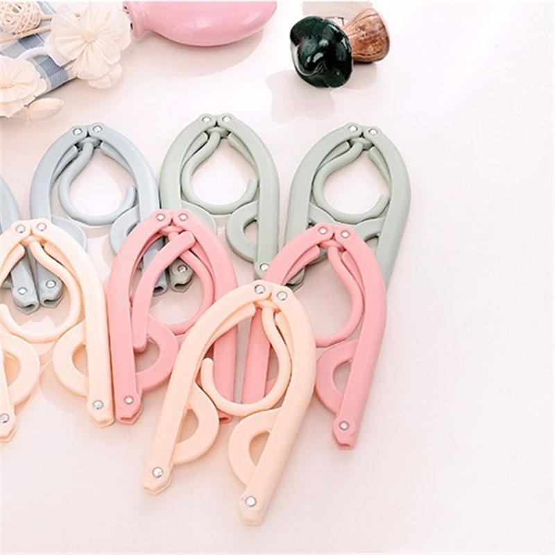 Travel Hangers - Essential for Cruise Ships, Portable Folding Hangers, Travel Accessories, Foldable Travel Clothes Drying Racks (Color Random)