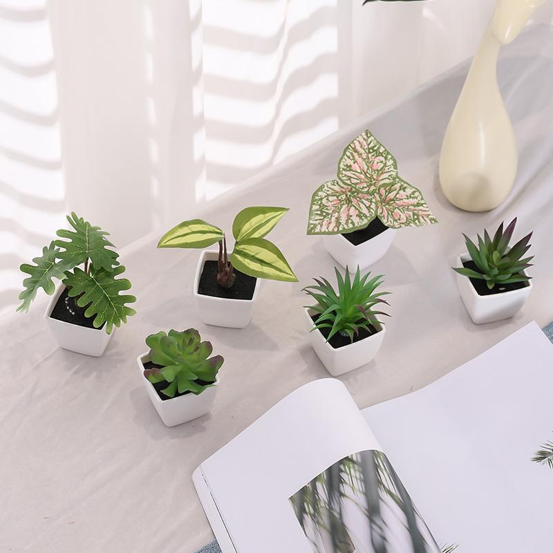 Christmas Artificial Potted Plant (6pcs set), Faux Plant Decoration, Realistic Potted Plant, Desktop Ornament for Home Office Decor