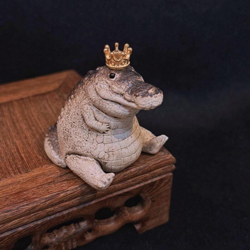 Greg Chubby Crocodile, Alligator Figurine Desk Ornament, Handmade Ceramic for Father Day Enthusiasts Lovers Dad Gifts