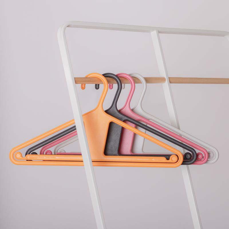 Kangaroo Hanger 100% Recycled Hanger (10-Pack) - Hang Everything in your Closet - Pants hanger, Shirt Hanger, Suit Hanger, Dress Hanger, Multifunction Hanger, Strap Hanger, Closet Organiser Hanging