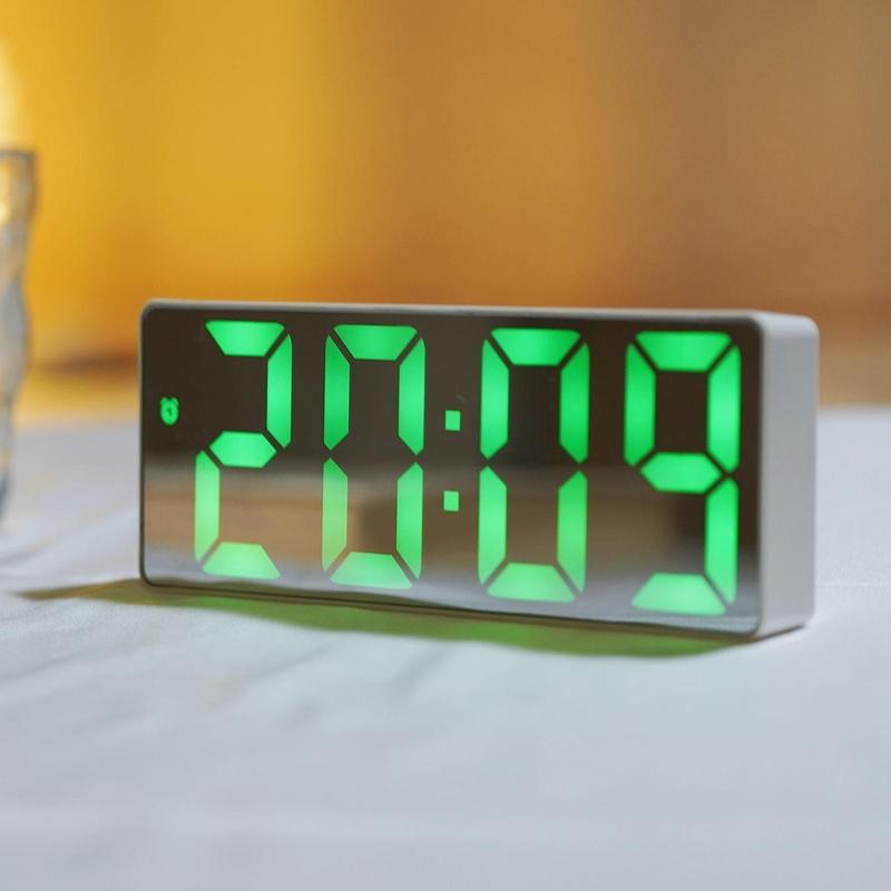 LED Alarm Clock, 1 Count USB battery Powered Multifunctional Digital Clock with Temperature & Date Display, Adjustable Brightness Alarm Clock for Bedroom, Desk & Office(without Battery)