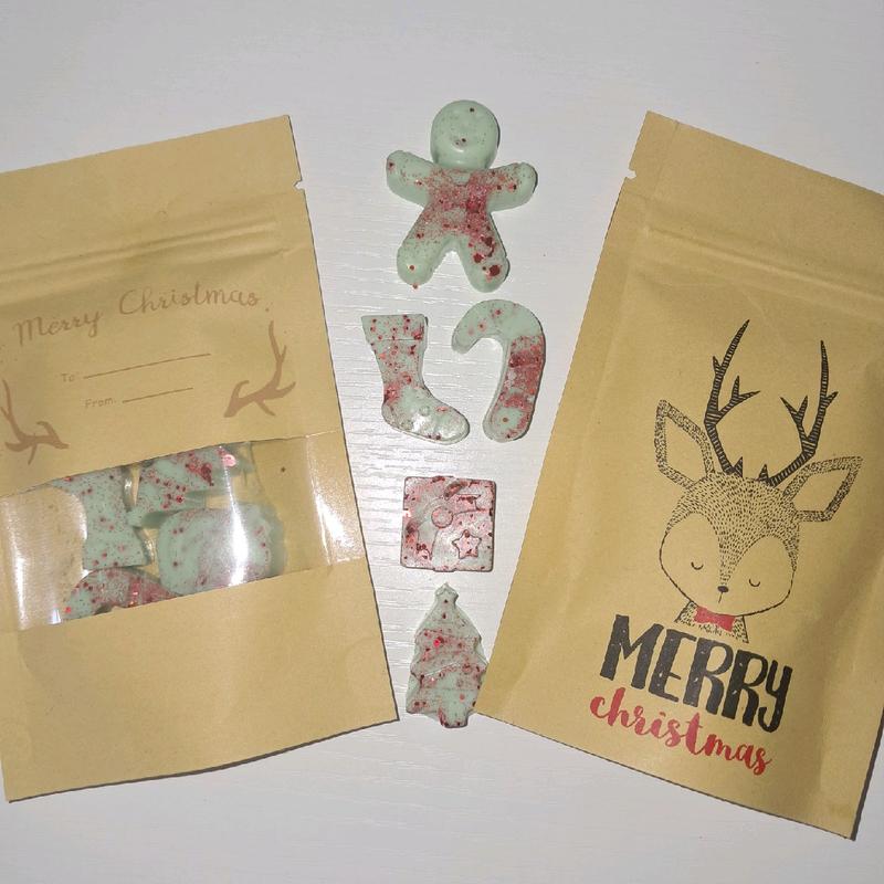 Christmas Scented Holiday Soy Wax Melts in a Festive Bag - 0.8 oz Net Wax Weight - Decor, Candle