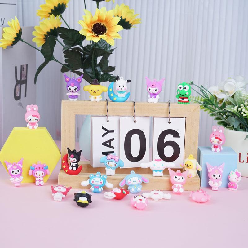 Sanrio Calendar Mystery Box, 1 Box Cute Cartoon Characters Mystery Boxes Decorations for Birthday Festival Gifts, Creative Desktop Ornaments, Halloween Gift, Christmas Gift