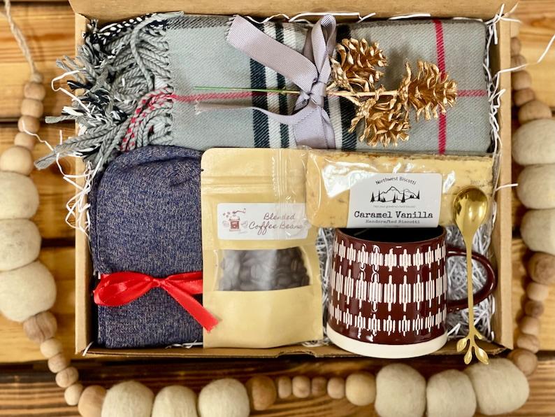 Cozy Winter Gift Box, Christmas gift basket, holiday gift, Thinking Of You Gift, Hygge gift box, Birthday Gifts For Women, Sending A Hug