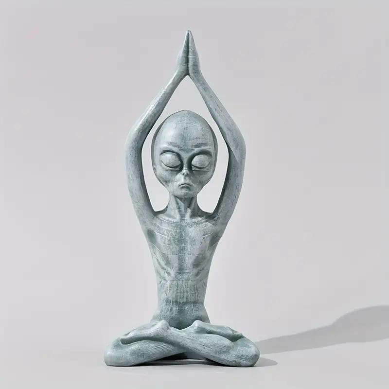 Yoga Alien Resin Statue, 1 Count Meditation Design Resin Decorative Sculpture, Modern Creative Desktop Ornament, Home Decor Supplies