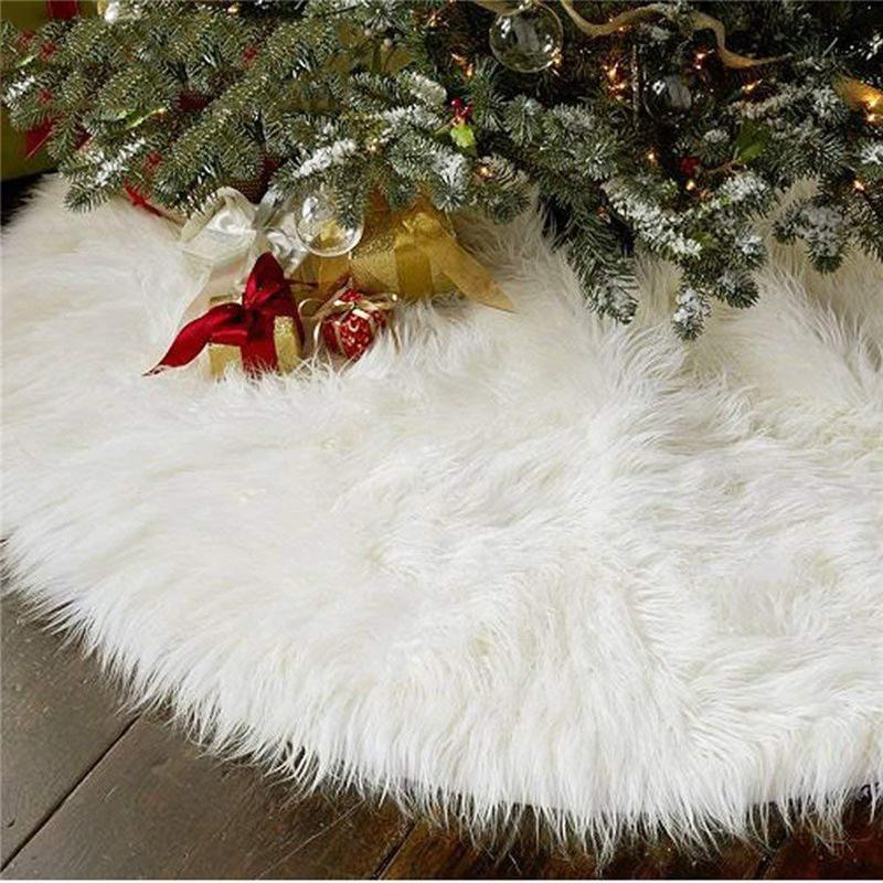 Luxurious Large Plush Christmas Tree Skirt, Soft and Long Wool Design, Suitable for Holiday Home and Office Decoration