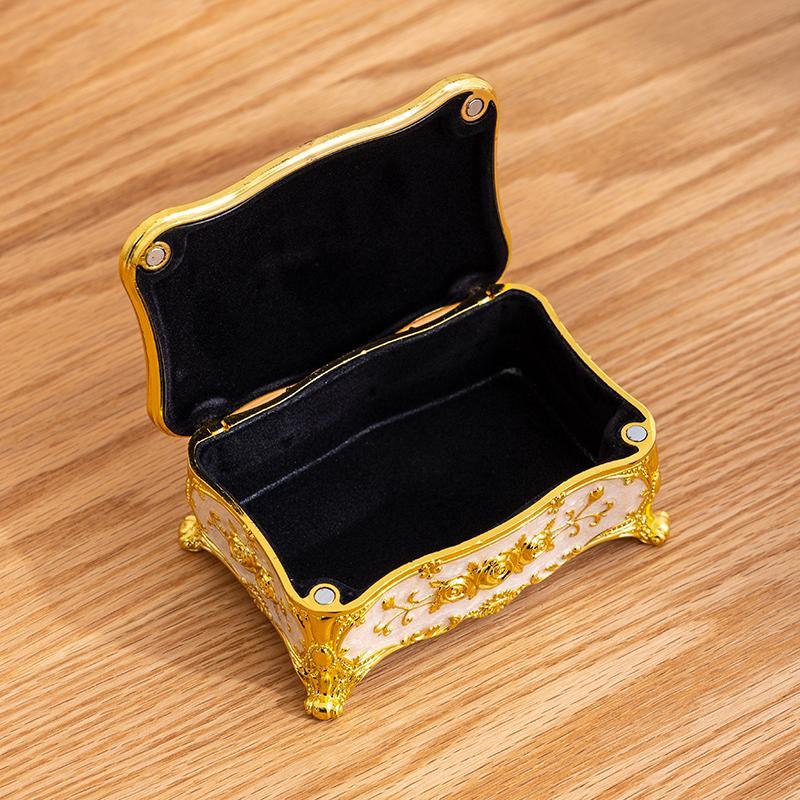 Exquisite Luxury Jewelry Box, 1 Count Mini Magnetic Jewelry Storage Case, Decorative Design Jewelry Organizer for Home Decor