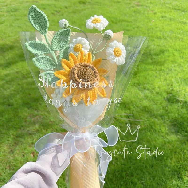 Crochet handmade unquie bouquet  flowers sunflowers  unquie   Decorative  creative  birthday gift Easter  mothers day  valentinesday  graduation  bunny pretty bouquet handmade flower